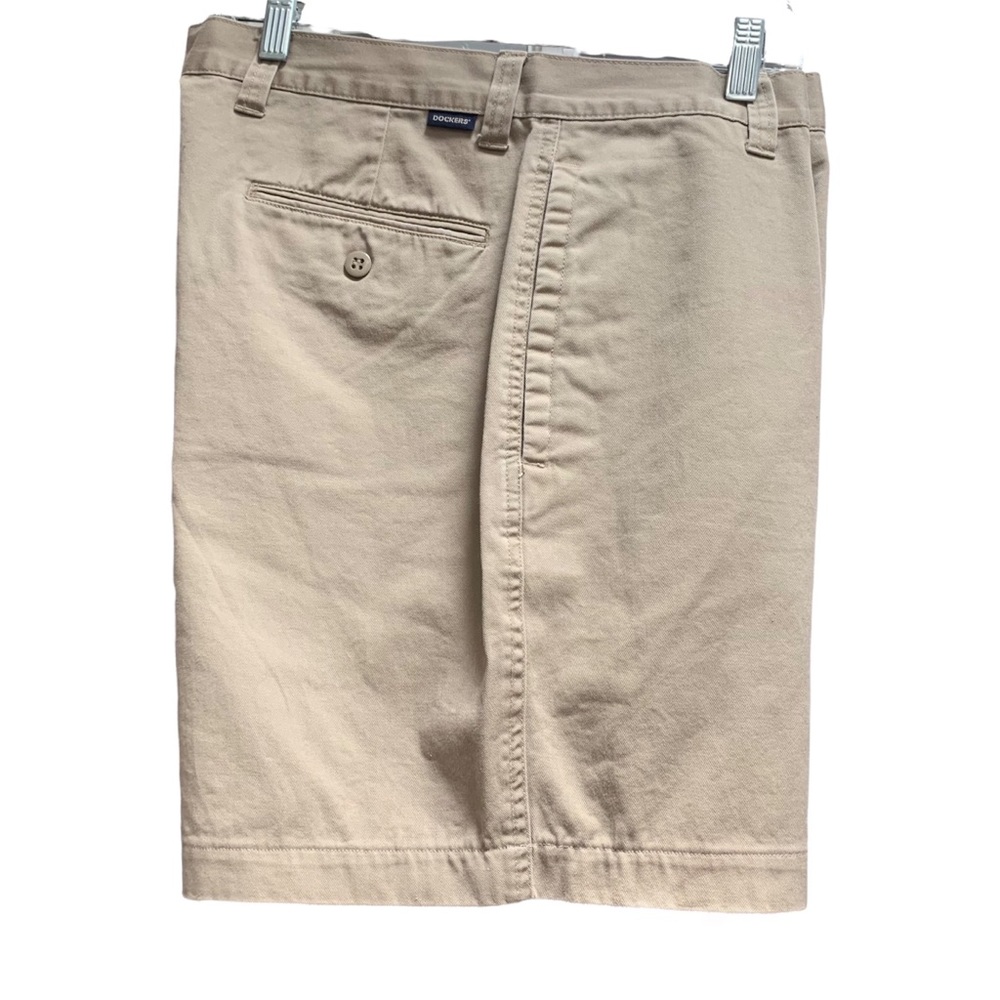 Dockers Weathered Gab Khaki Flat Front Shorts size 36
